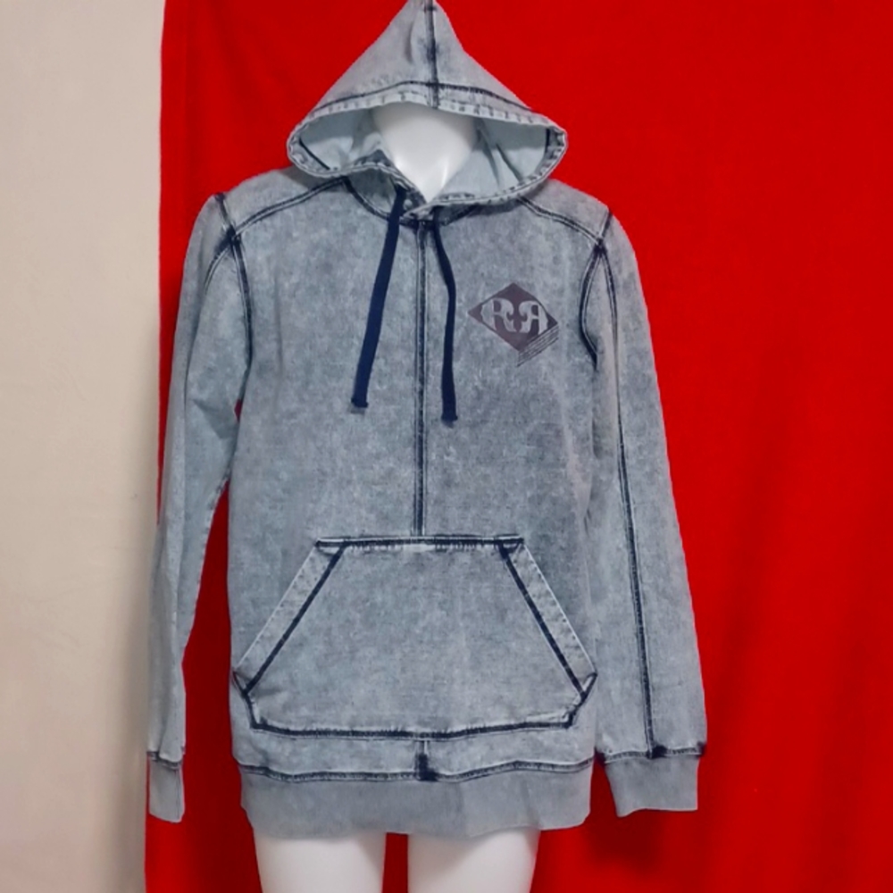 Long sleeve hoodie